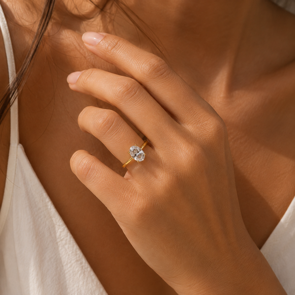 Eden – Oval stone solitaire ring in gold