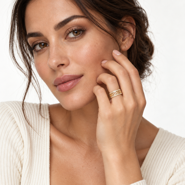 Eternal Faith – Gold filigree ring with cubic zirconia