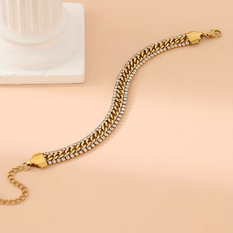 Vigilia – Pulsera de malla en oro