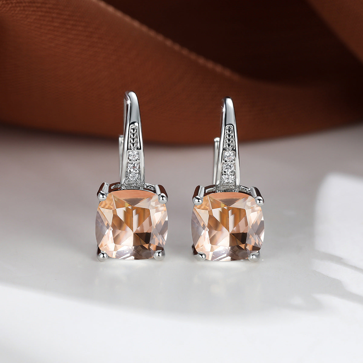 Sinaí – Aretes con piedra cuadrada