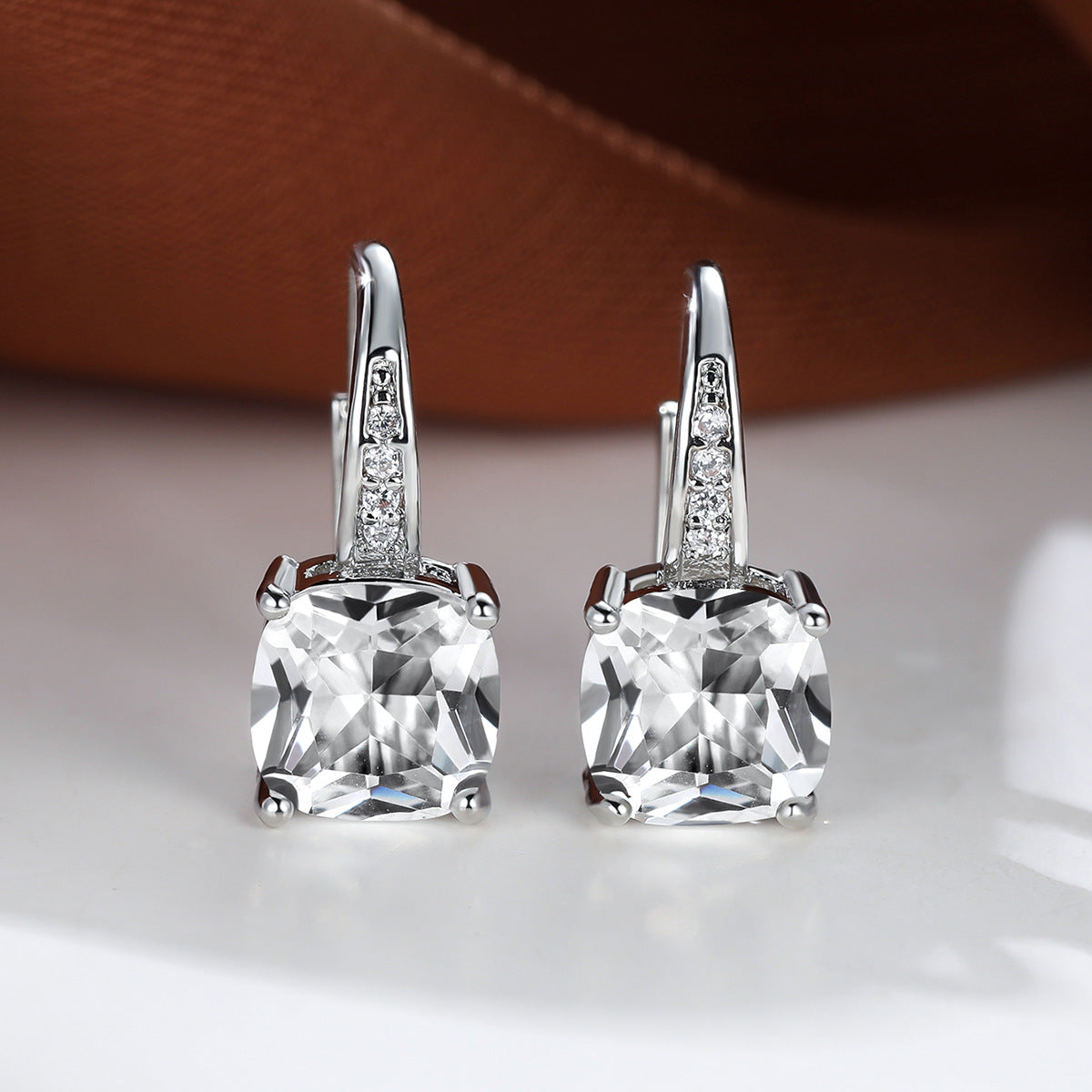 Sinaí – Aretes con piedra cuadrada