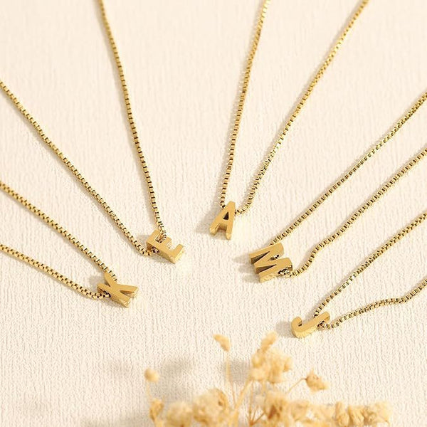 Amada – Gold initial necklace