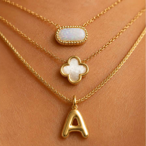 Shekiná – Collar con colgante de ópalo en oro