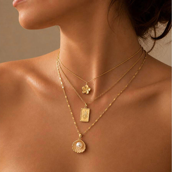 Sun of Justice – Gold sun pendant necklace