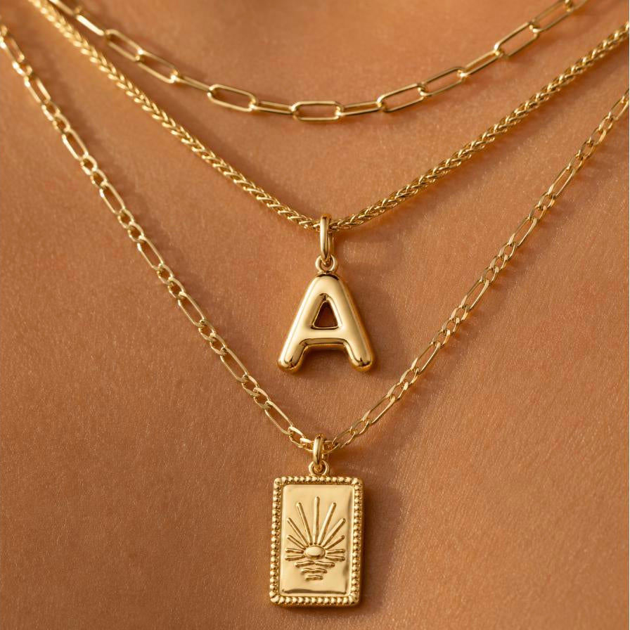 Hija Amada – Collar inicial burbuja en oro