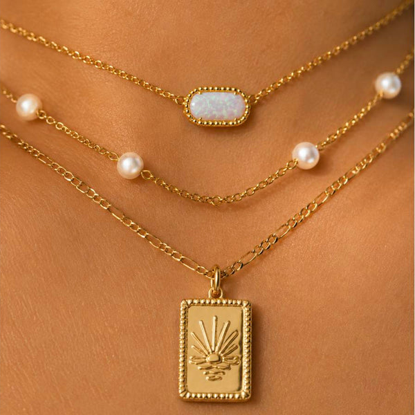 Sun of Justice – Gold sun pendant necklace