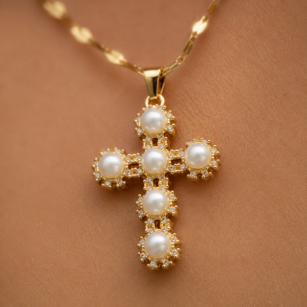 Perla Santa – Pearl cross necklace in gold