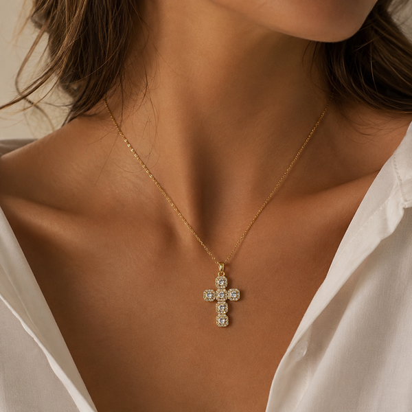 Celeste – Halo cross necklace in gold