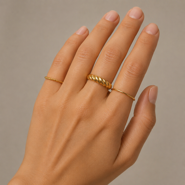 Effortless – Anillo banda redonda pulida en oro