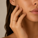 Effortless – Anillo banda redonda pulida en oro