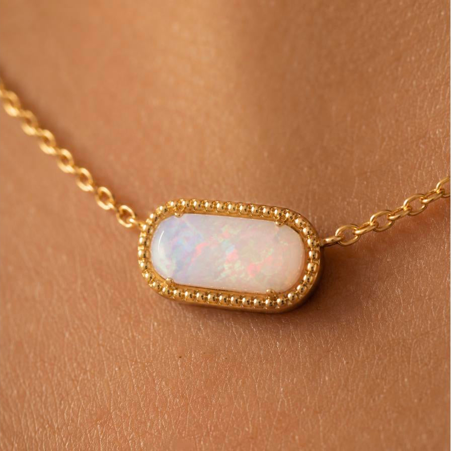 Shekiná – Collar con colgante de ópalo en oro