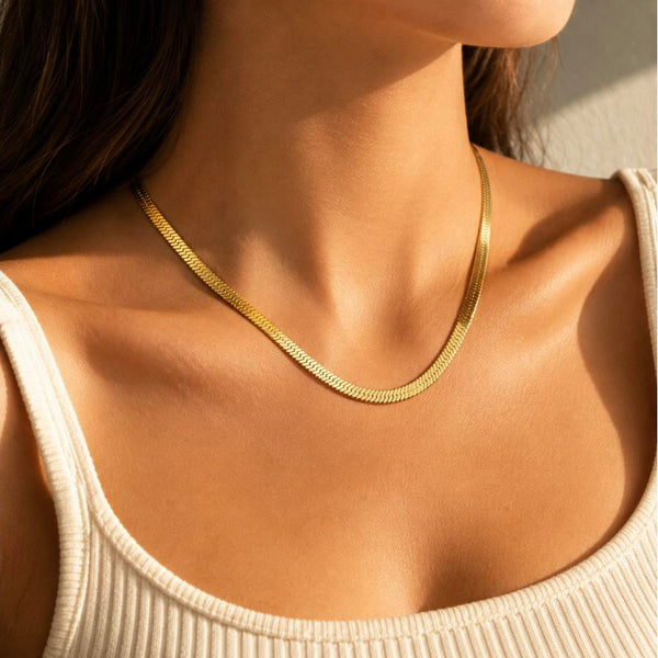 Prudence – Gold snake necklace