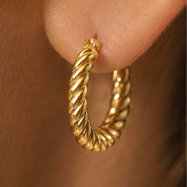Cordón de Tres – Braided gold hoops